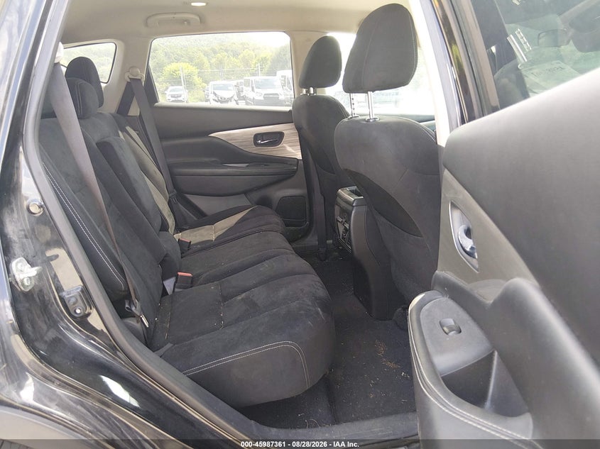 2017 NISSAN MURANO auction photo 8