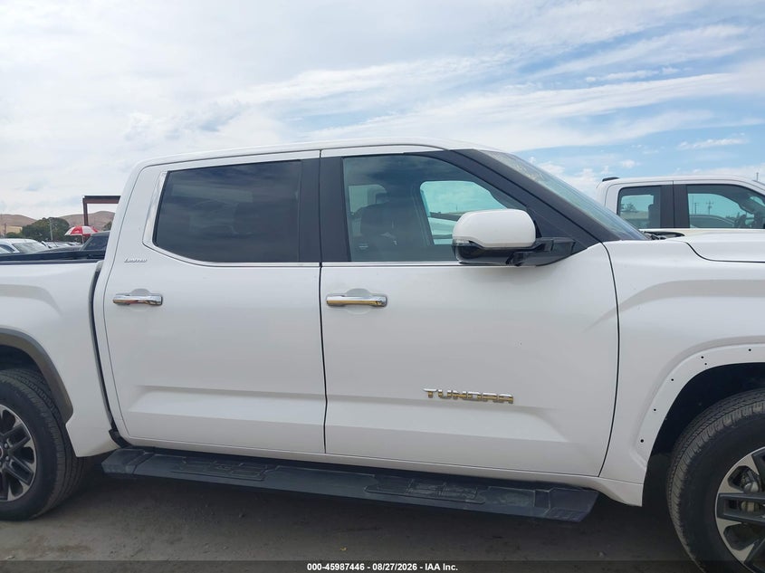 TOYOTA TUNDRA - zdjęcie 14