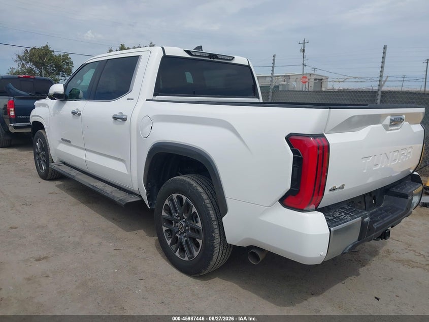 TOYOTA TUNDRA - zdjęcie 3