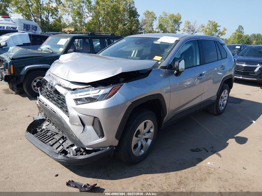 2023 Toyota RAV 4, Удар спереду, IAAI, VIN 2T3H1RFV1PC217393 — фото 2