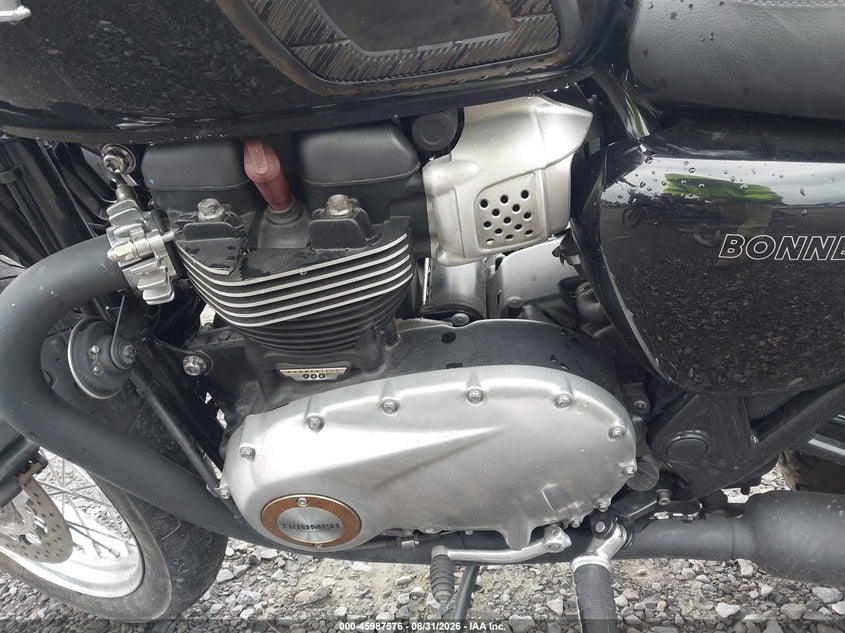 TRIUMPH BONNEVILLE 2017