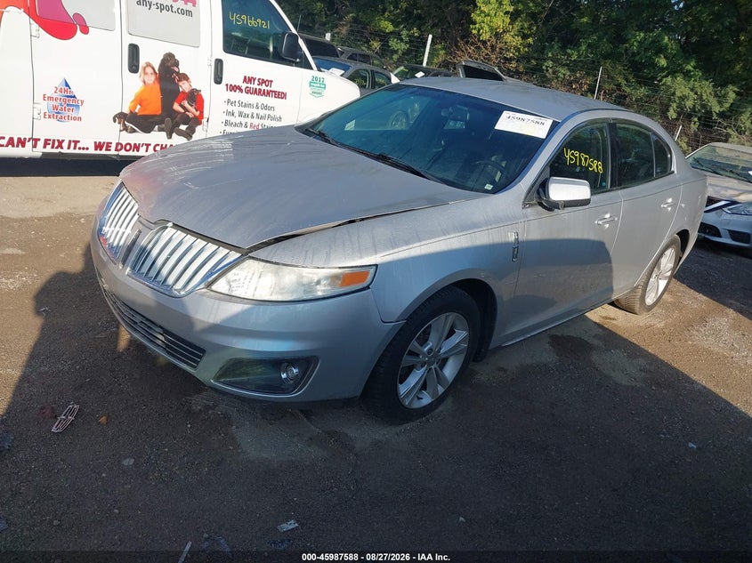 2009 Lincoln Mks, Normal Wear & Tear, IAAI, VIN 1LNHM93R49G620419 — photo 2