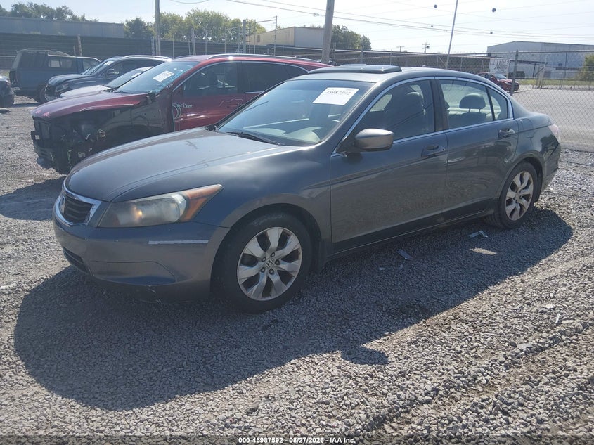2008 Honda Accord, Normal Wear & Tear, IAAI, VIN 1HGCP26808A005353 — photo 2