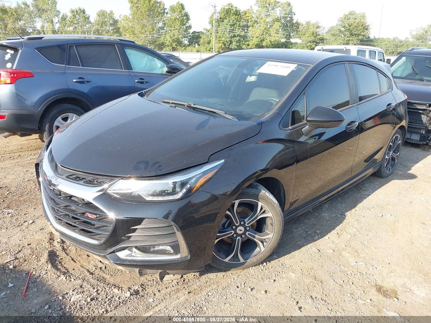 2019 CHEVROLET CRUZE auction photo 2