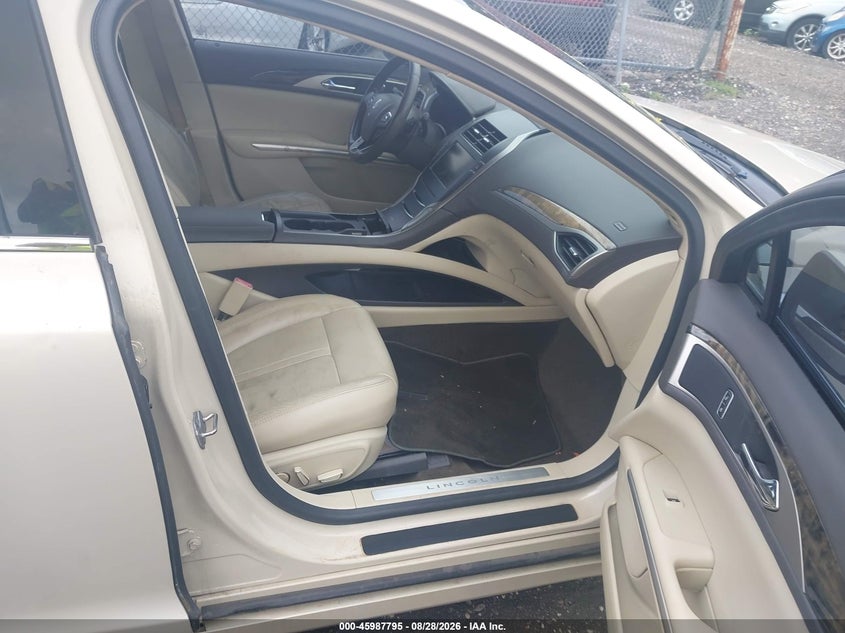 2015 LINCOLN MKZ auction photo 5