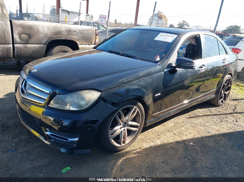 MERCEDES-BENZ C 250 2012 VIN WDDGF4HB6CR202356