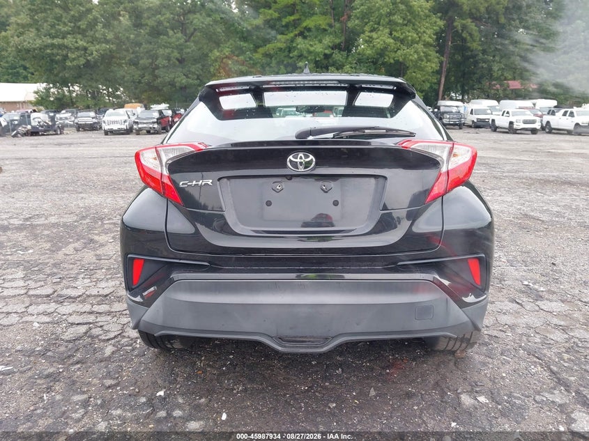 TOYOTA C-HR - zdjęcie 17