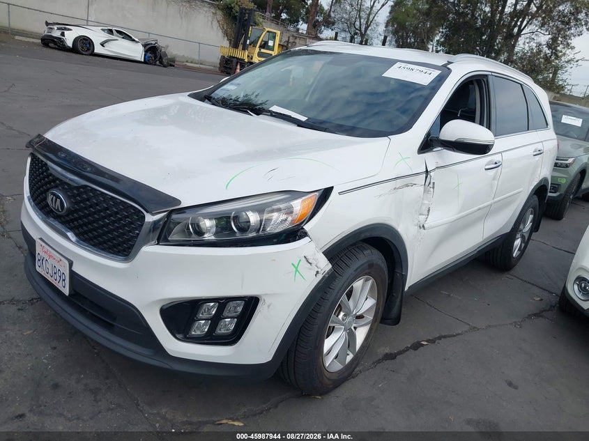 2017 Kia Sorento, Right Front, IAAI, VIN 5XYPG4A32HG244670 — photo 2
