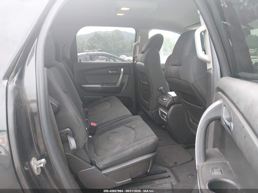 2008 GMC ACADIA auction photo 8