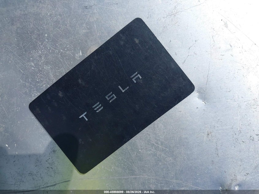 TESLA MODEL 3 - zdjęcie 11