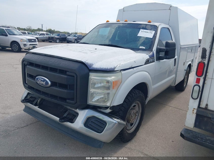 2012 FORD F-350 CHASSIS — zdjęcie 2