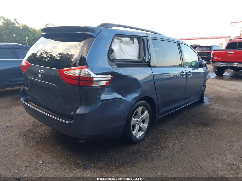 TOYOTA SIENNA - zdjęcie 4