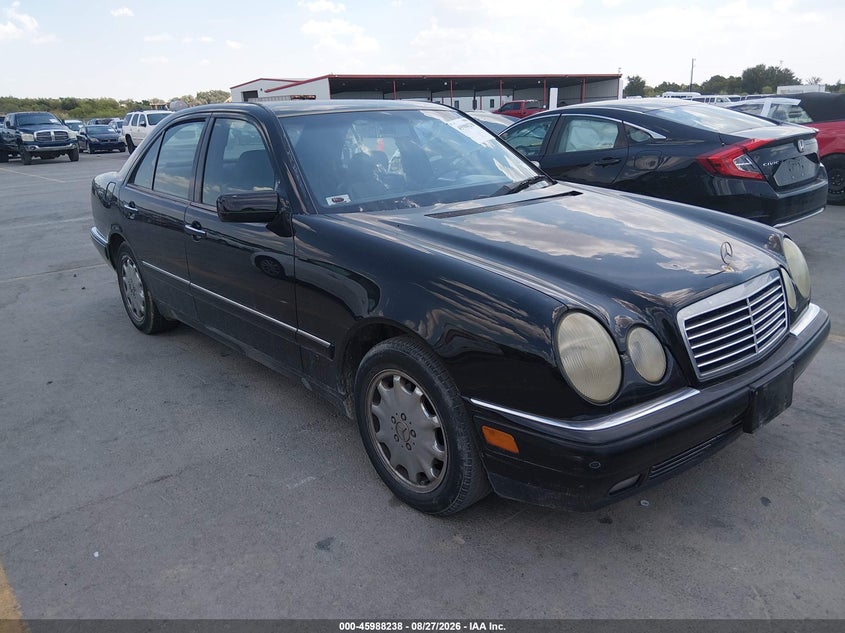 1996 MERCEDES-BENZ E auction photo 1