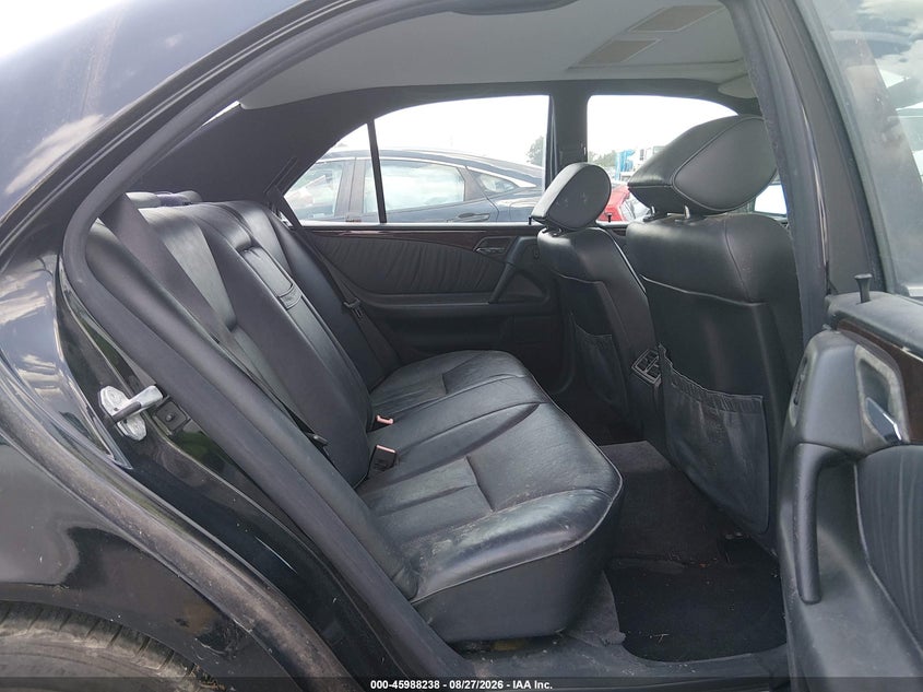 1996 MERCEDES-BENZ E auction photo 8