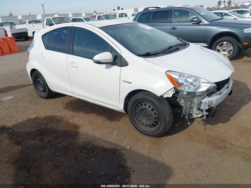 2013 TOYOTA PRIUS C auction photo 1