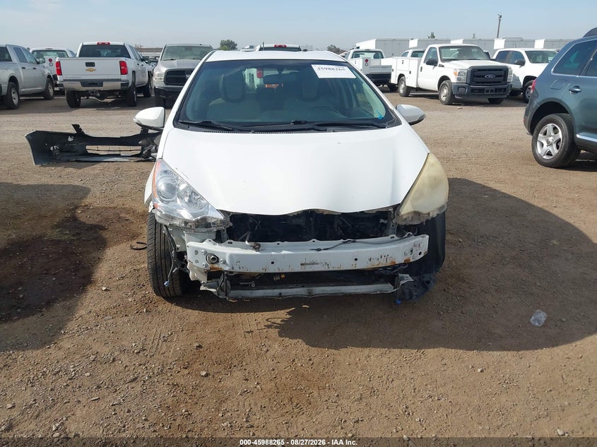 2013 TOYOTA PRIUS C auction photo 6