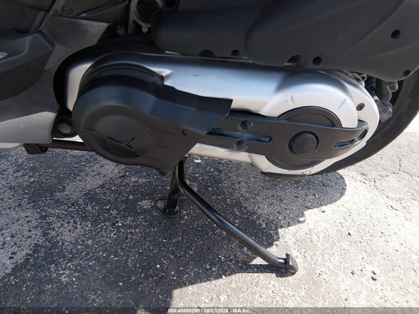 2009 PIAGGIO MP3 BIKE 1