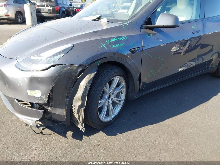 TESLA MODEL Y 2023 VIN 7SAYGDEE9PA061871