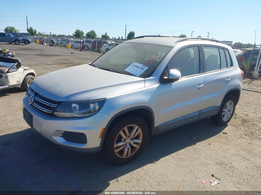 2016 VOLKSWAGEN TIGUAN auction photo 2