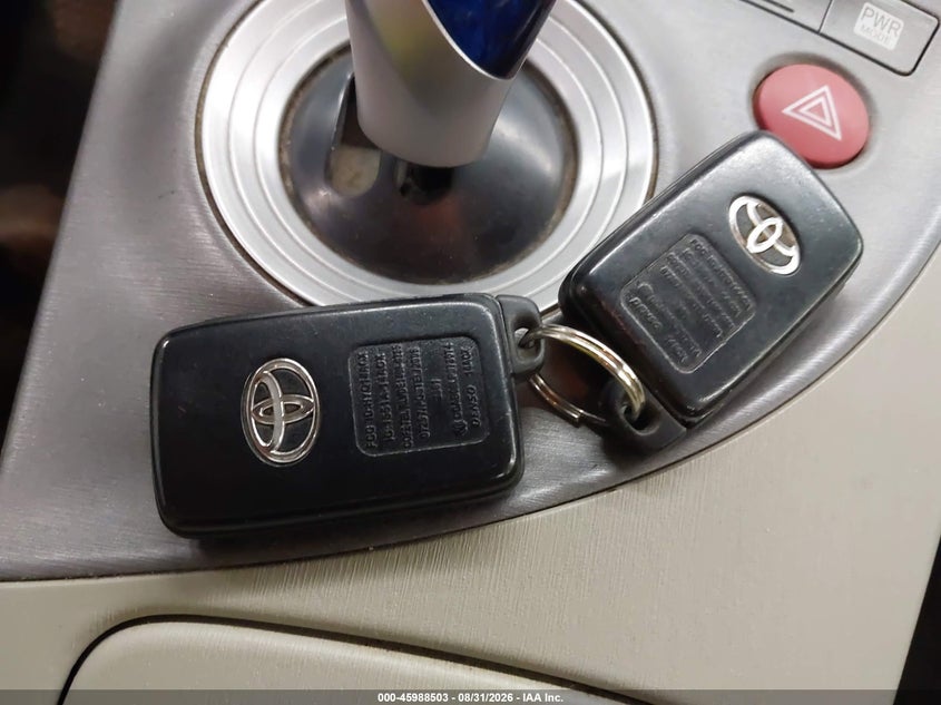 TOYOTA PRIUS - zdjęcie 11
