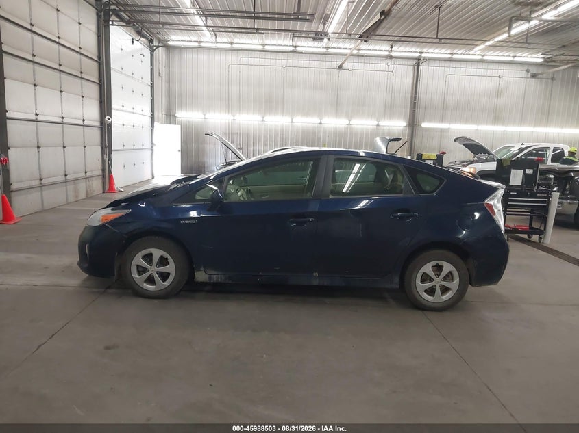 TOYOTA PRIUS - zdjęcie 14