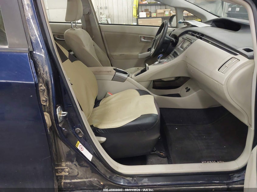 TOYOTA PRIUS - zdjęcie 5