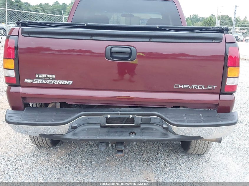 2002 CHEVROLET SILVERADO PICKUP 5.3L V-8 285HP