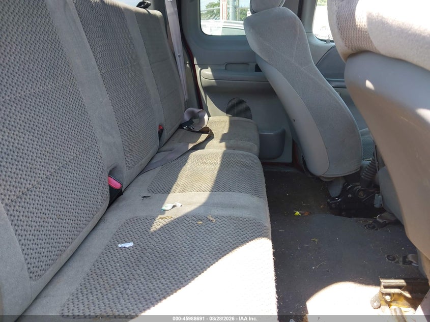 2002 FORD F-150 auction photo 8
