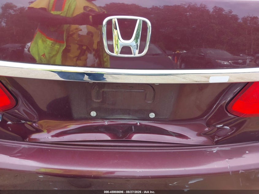 2015 HONDA ACCORD auction photo 6