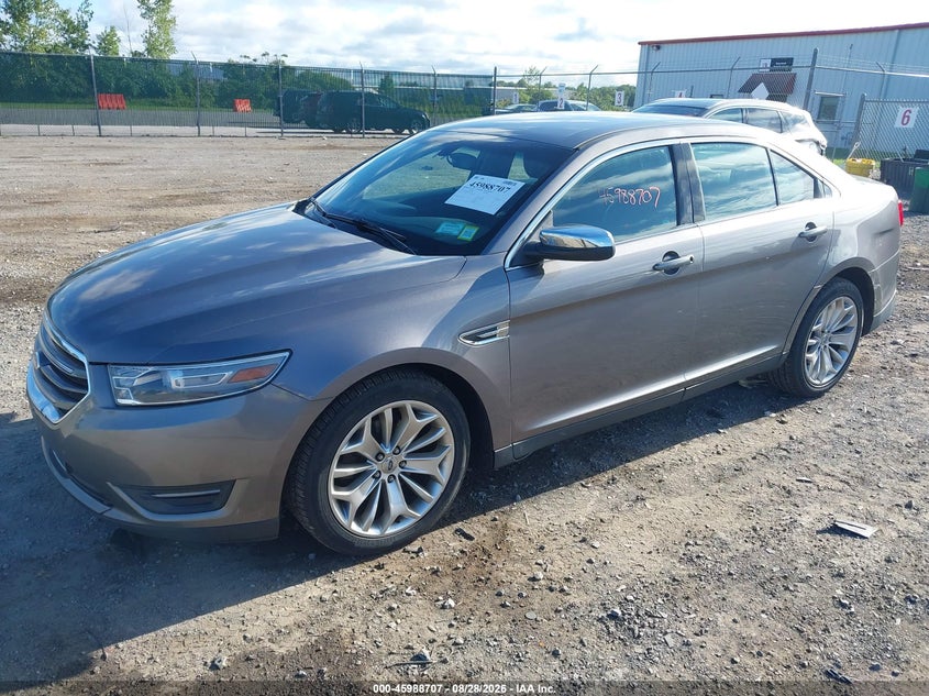 2013 FORD TAURUS auction photo 2