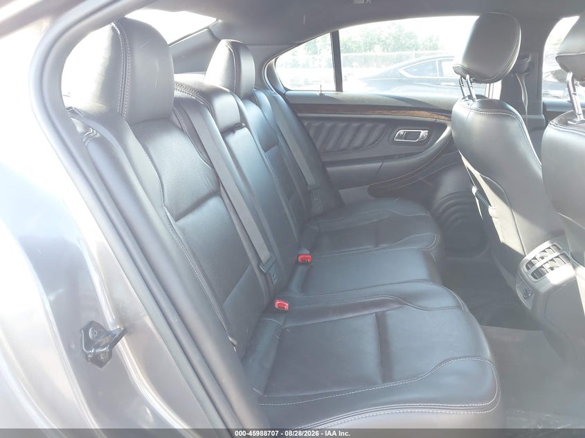 2013 FORD TAURUS auction photo 8