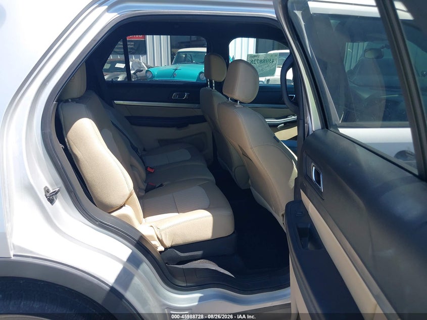 2017 FORD EXPLORER auction photo 8