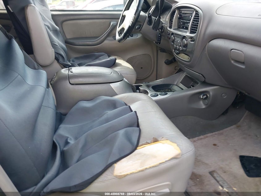 2002 TOYOTA SEQUOIA auction photo 5