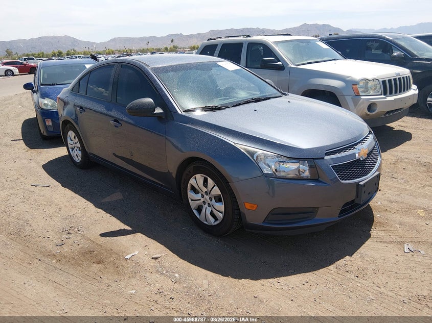 2013 CHEVROLET CRUZE auction photo 1
