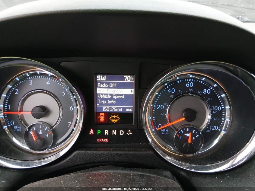 2014 CHRYSLER TOWN & COUNTRY auction photo 7