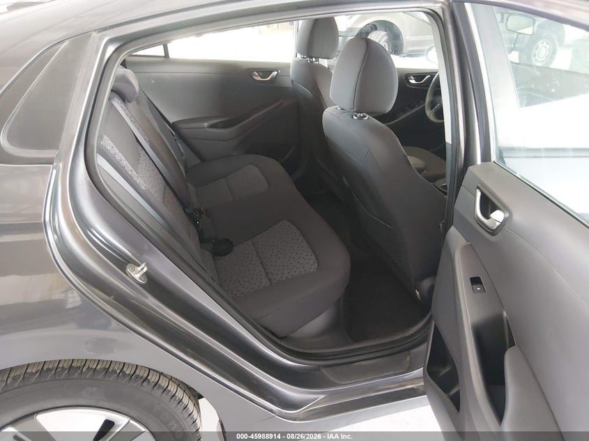 2019 HYUNDAI IONIQ HYBRID auction photo 8