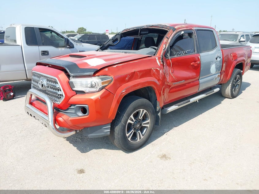 2017 TOYOTA TACOMA auction photo 2