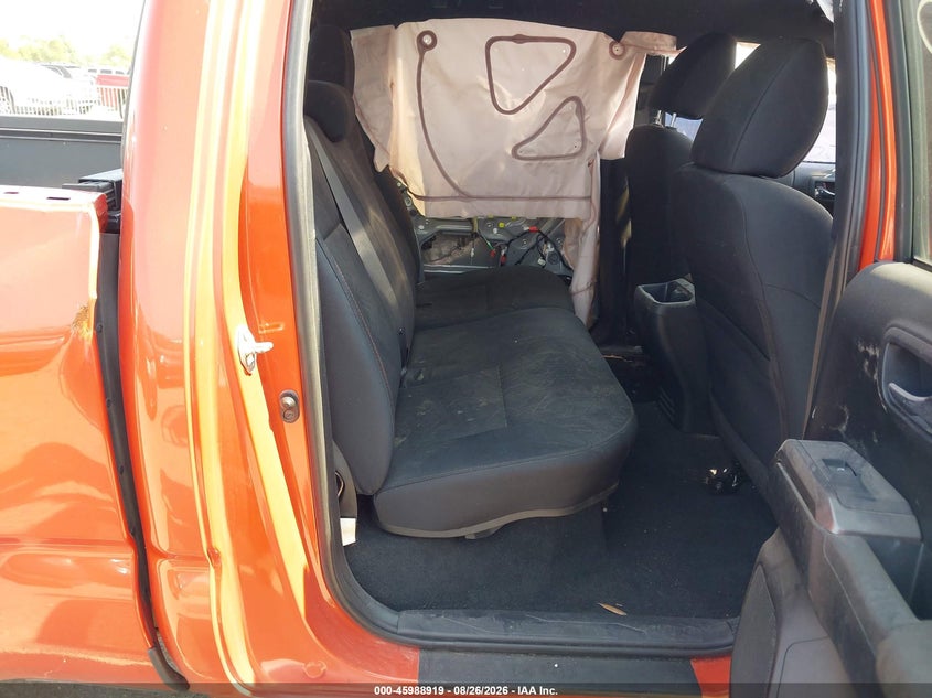 2017 TOYOTA TACOMA auction photo 8
