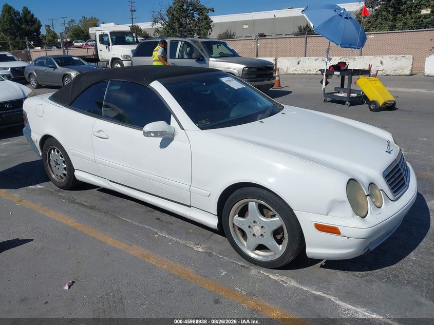 2000 MERCEDES-BENZ CLK 430 — zdjęcie z aukcji