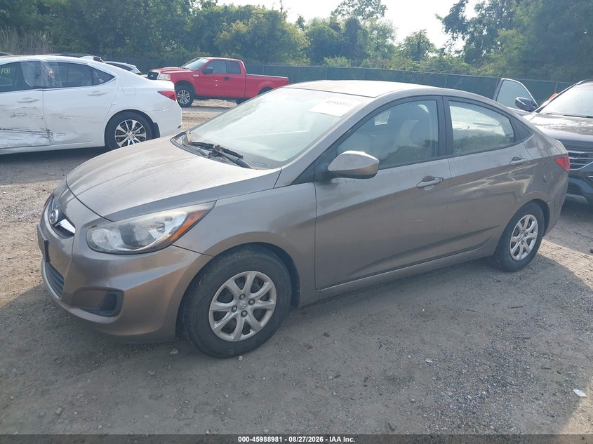 2013 Hyundai Accent, Обычный износ, IAAI, VIN KMHCT4AEXDU490530 — фото 2