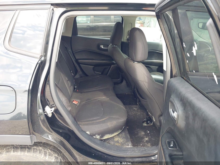2018 JEEP COMPASS auction photo 8