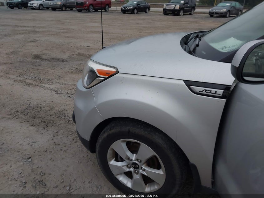 2017 KIA SOUL auction photo 6