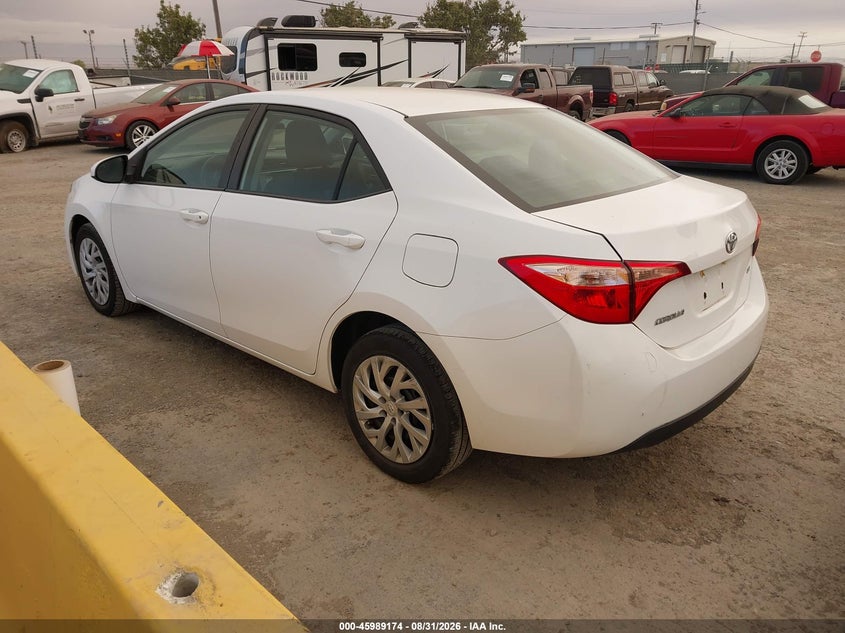 2018 TOYOTA COROLLA auction photo 3