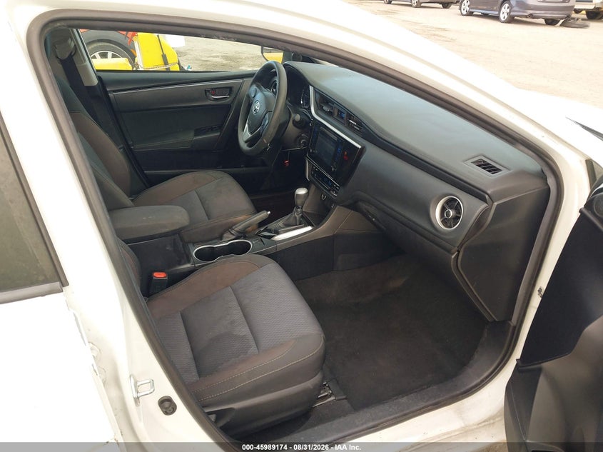 2018 TOYOTA COROLLA auction photo 5