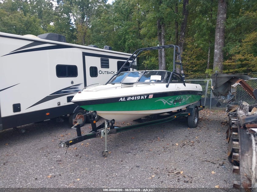 2003 MALIBU WATERCRAFT auction photo 2