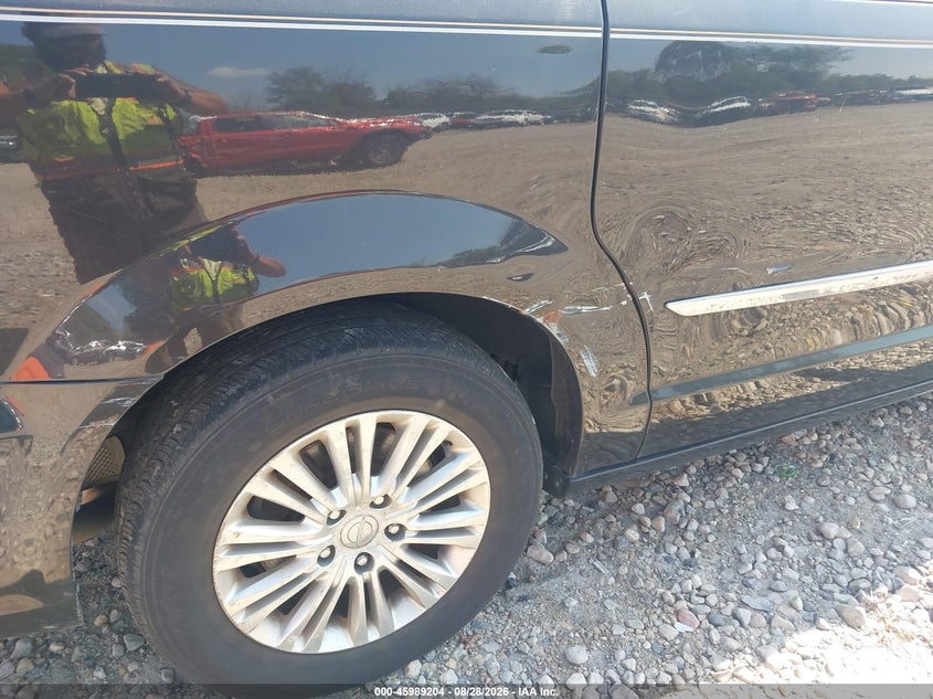 CHRYSLER TOWN & COUNTRY 2014 VIN 2C4RC1CG3ER310847