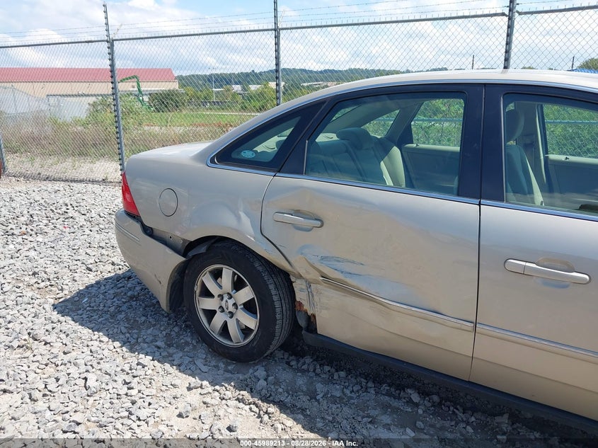 2005 FORD FIVE HUNDRED auction photo 6