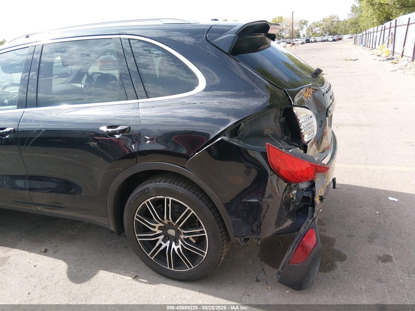 2012 PORSCHE CAYENNE auction photo 6