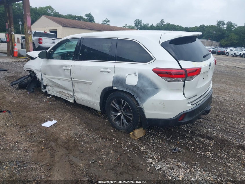 TOYOTA HIGHLANDER - zdjęcie 3