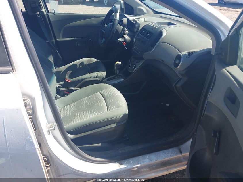 2015 CHEVROLET SONIC auction photo 5